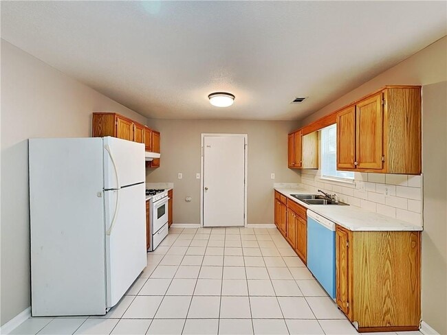 Photo - 276 Village Dr