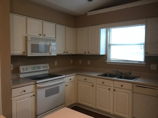 Photo - 2810 Dumont Dr