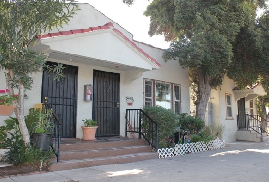 Building Photo - 853 W 97th Street Rental