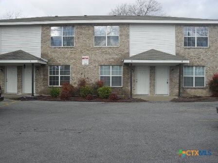 Photo - 402 Veterans Ave Townhome