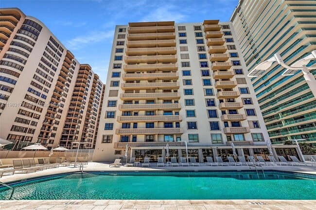 Building Photo - 10185 Collins Ave Unit 606