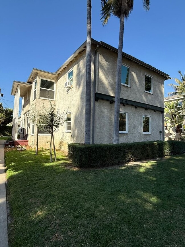 Building Photo - Toluca Lake Ave Unit 4131