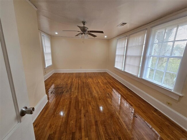 Photo - 2026 Bullard St