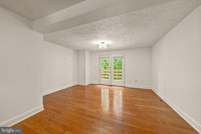 Photo - 1931 Belmont Ridge Ct