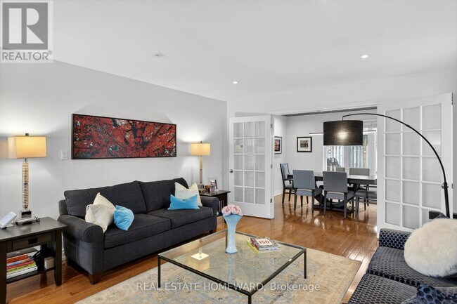 Photo - 1530 Scollard Crescent
