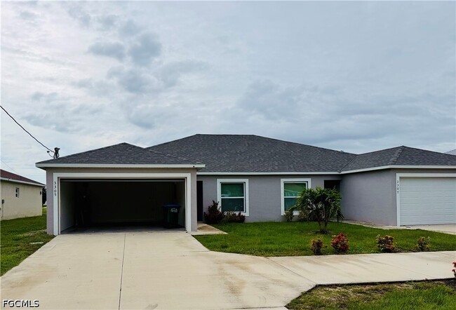 Building Photo - 3301 SW 15th Pl