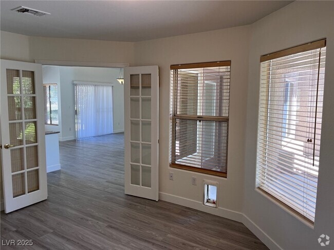 Building Photo - 9828 Villa Ridge Dr Rental