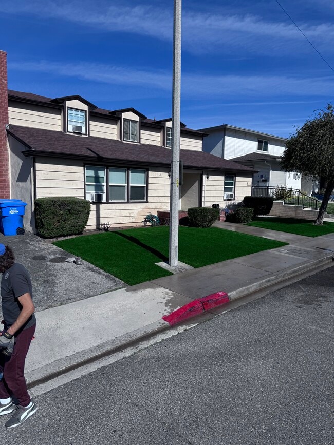 Building Photo - 1107 Barbara St Unit D