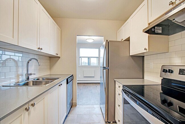 Photo - Aldershot Apartments