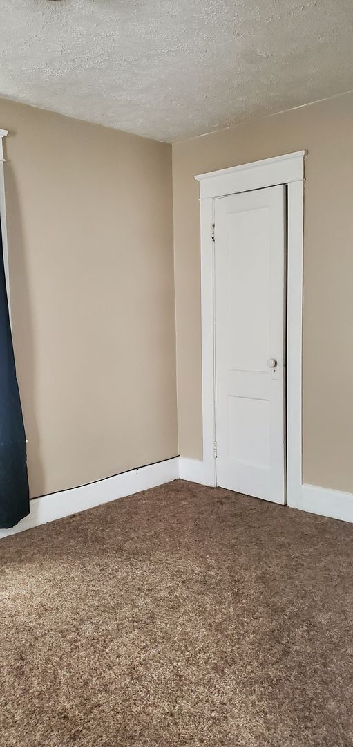 Photo - 1147 W 22nd St Unit 2nd Floor