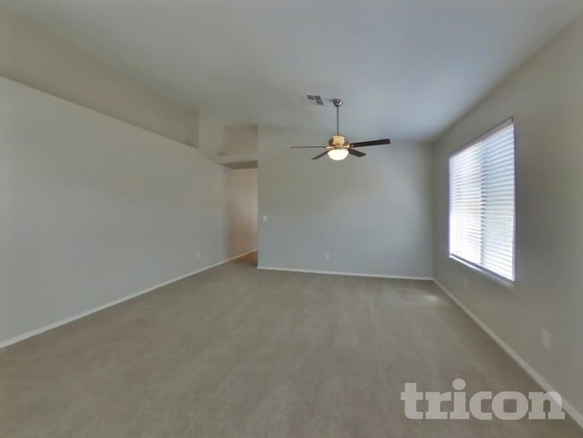 1312 E Elm Rd