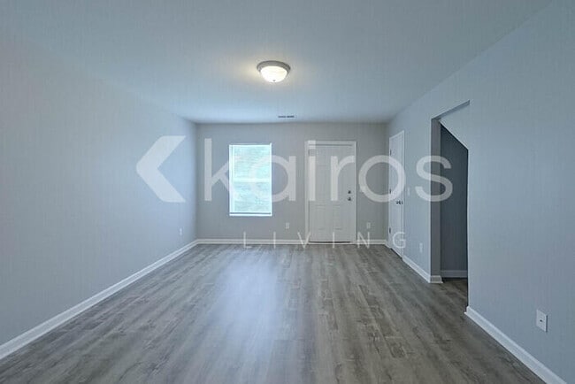 Photo - 110 Tybo Dr