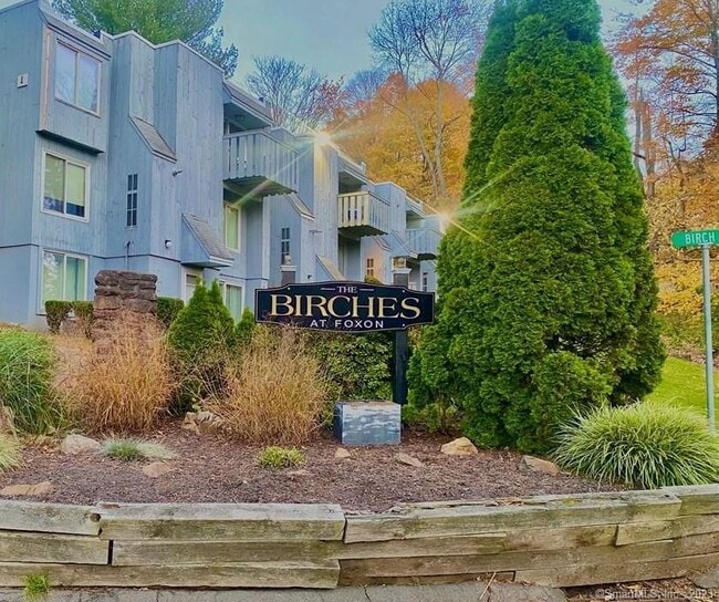 Building Photo - 12 Cedar Ct Unit G