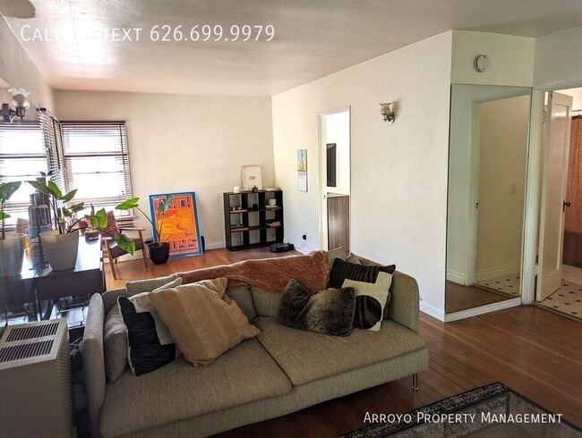 Photo - 207 1/2 S Primrose Ave.-