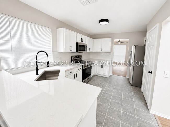 Photo - 3405 Plantation Ln