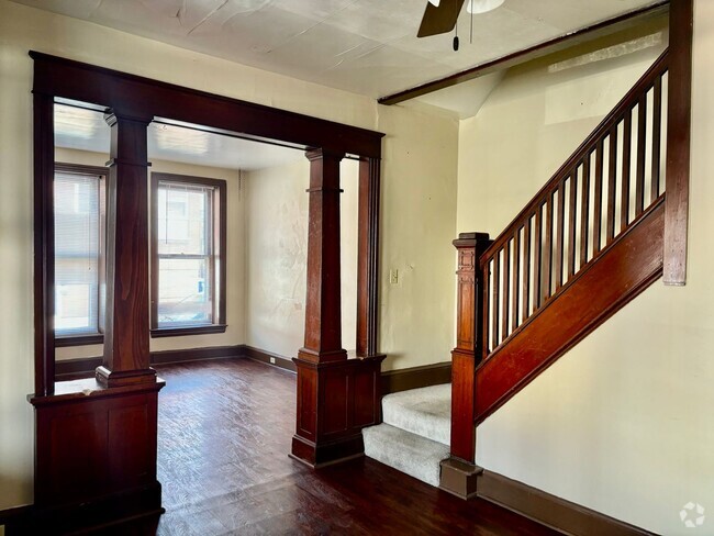 Building Photo - Duplex For Rent Rental