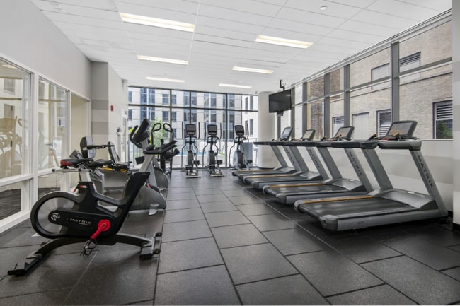 Photo - 209 N Wells St