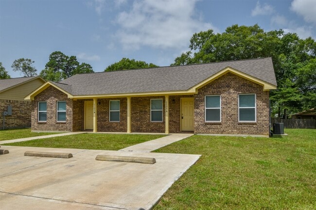 Photo - 1105 Parkhurst Ave