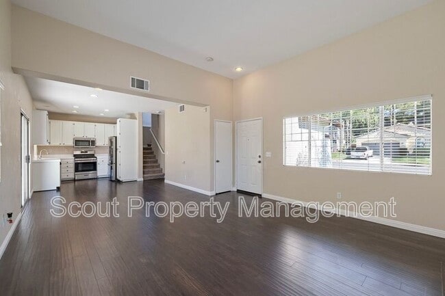 Photo - 43093 Teramo St