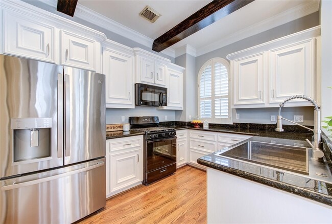 Photo - 3307 W Lamar St Unit C