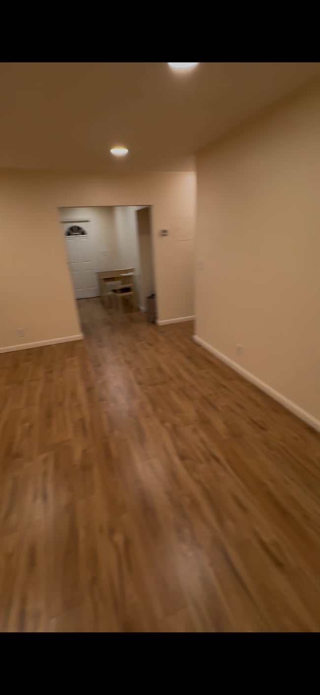 Photo - 3901 NE 5th Ave Unit B