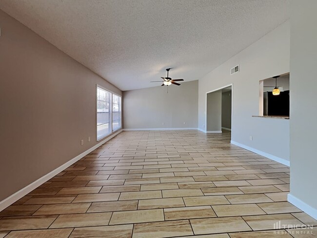 Photo - 1237 Edgerton Dr