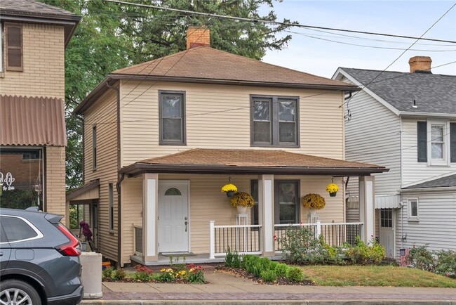 Photo - 3612 Main St House