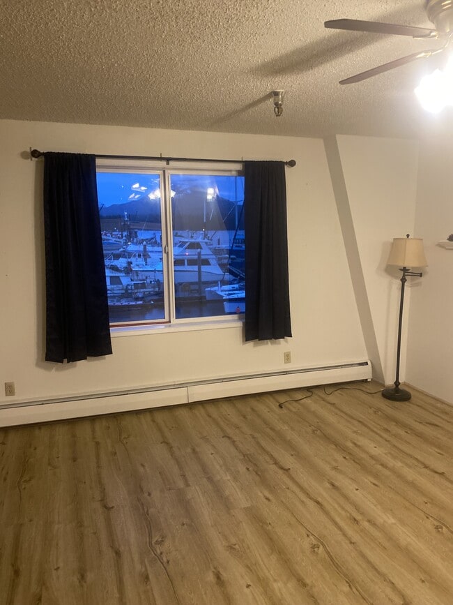 Photo - 2843 Tongass Ave