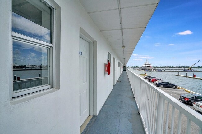 Photo - 4500 N Flagler Dr Unit C8