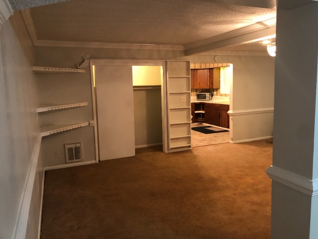 Photo - 9915 E Franklin Ave Unidad Attached Apt #1