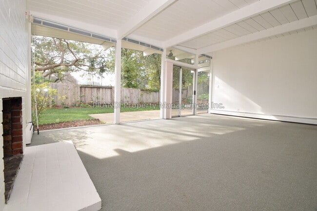 Photo - "Charming 4-Bedroom Oasis in San Rafael – ...