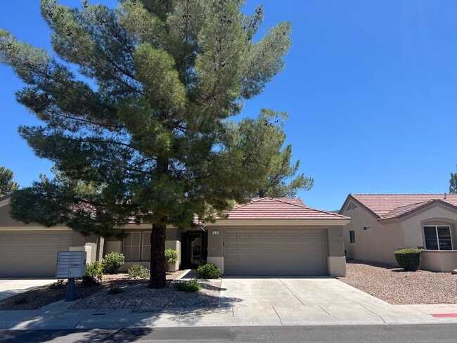 Building Photo - Two Bedroom Single Family Home