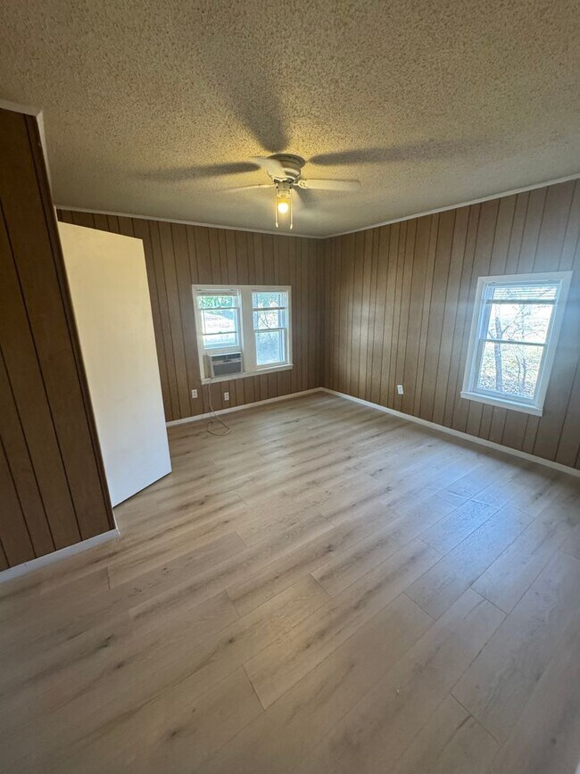 Photo - 2 bedroom, 1 bath