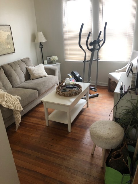 Photo - 751 Brewster St Unidad 1FB