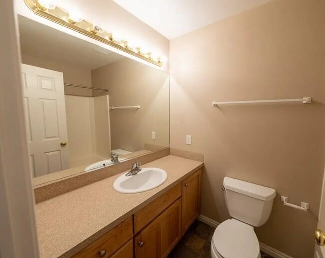 Photo - 2437 Brandon Dr