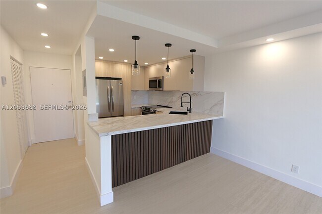 Photo - 801 NW 47th Ave Unit 518W