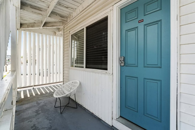 Photo - 46 E Grand Ave Unidad 1