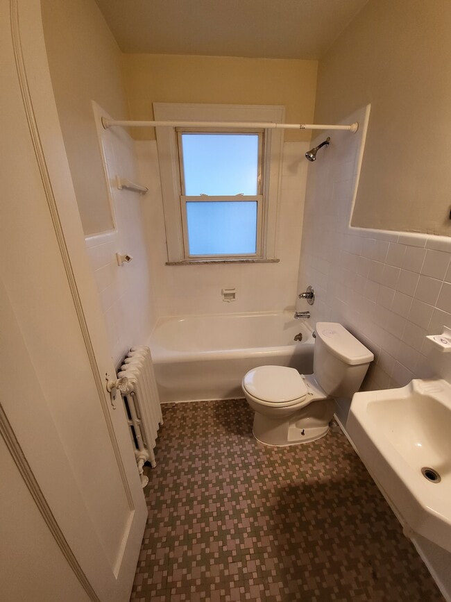 Photo - 6224 Kennedy Ave Unidad 3