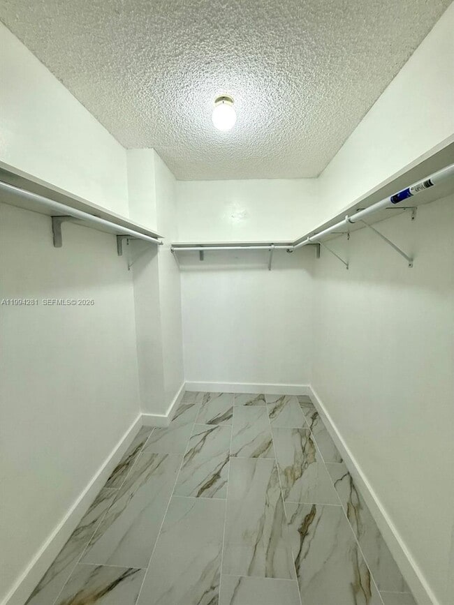 Photo - 800 Parkview Dr Unit 217