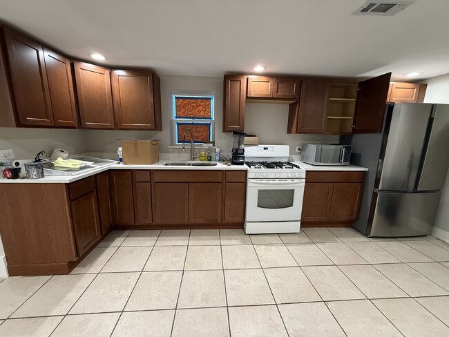 Photo - 4948 S Winchester Ave