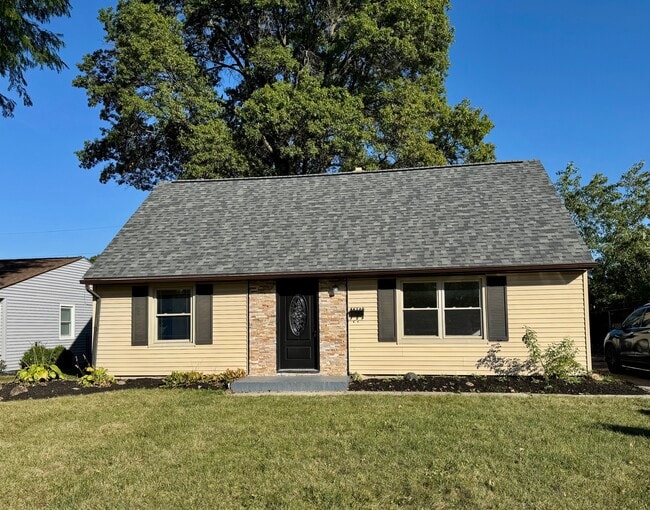 Building Photo - 324 Sturbridge Rd