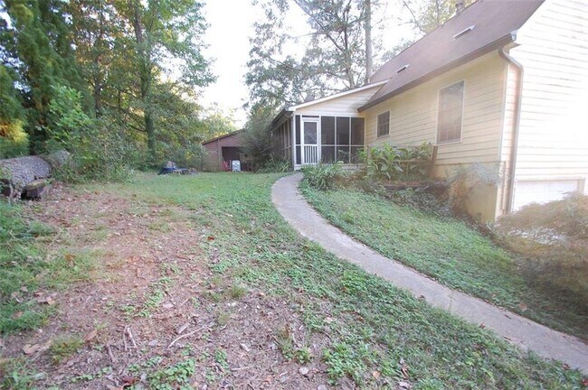 Photo - 5511 Burrus Ln