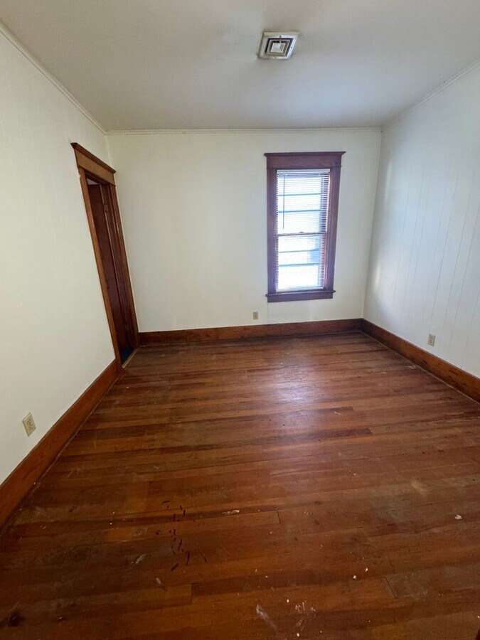 Photo - 21 Vanderveer St Unit 21 Vanderveer St Amsterdam NY 12010  2R