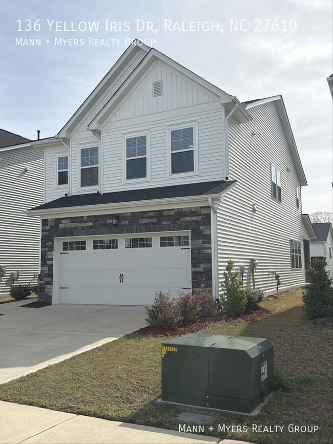 Photo - 136 Yellow Iris Dr