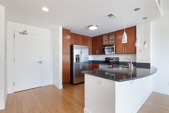 Photo - Bright, Contemporary 1/1 Condo in Grant P...