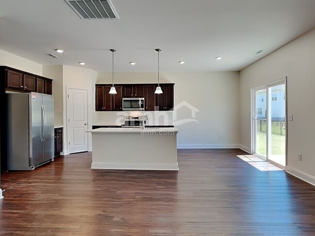Photo - 5223 Valor Dr