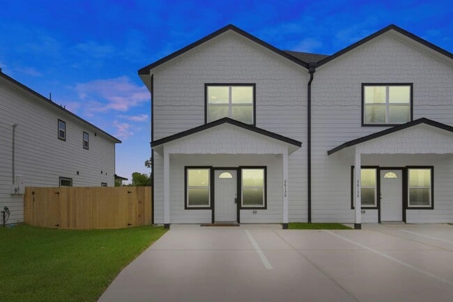 Building Photo - 2607 Randolph Rd Unit A Rental