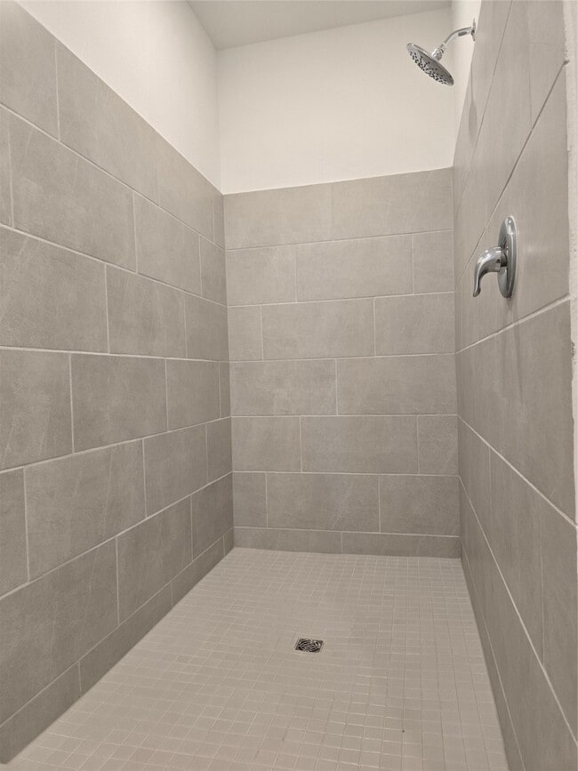 Building Photo - 3112 Ruby Rdg Dr