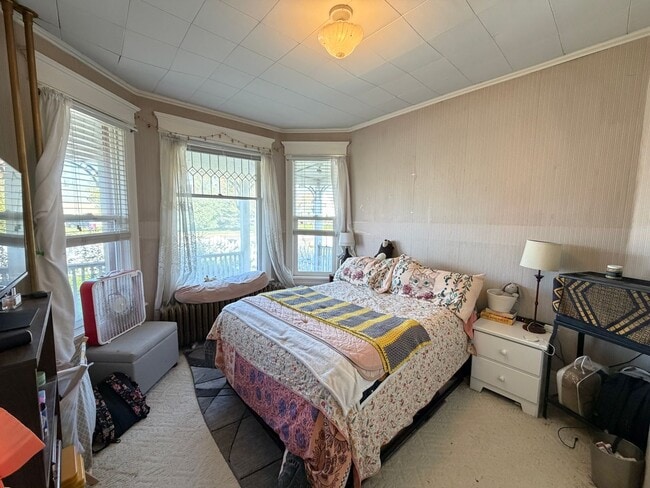 Photo - 1st Floor 2 Bedroom Apartment w/ Private Basement - Available July 1st Unit 1128 Hammond Ave - 1