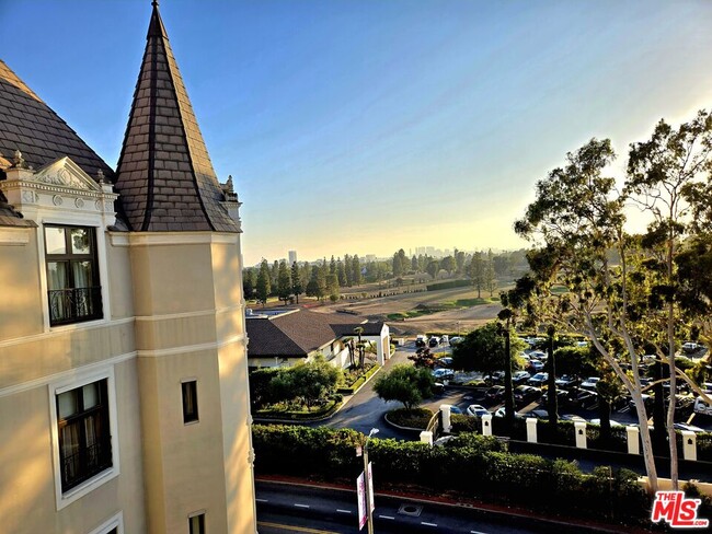 Photo - 316 N Rossmore Ave Unit PH 607